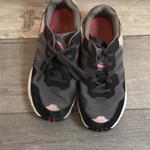 Adidas running shoes - Picture 2 of 3